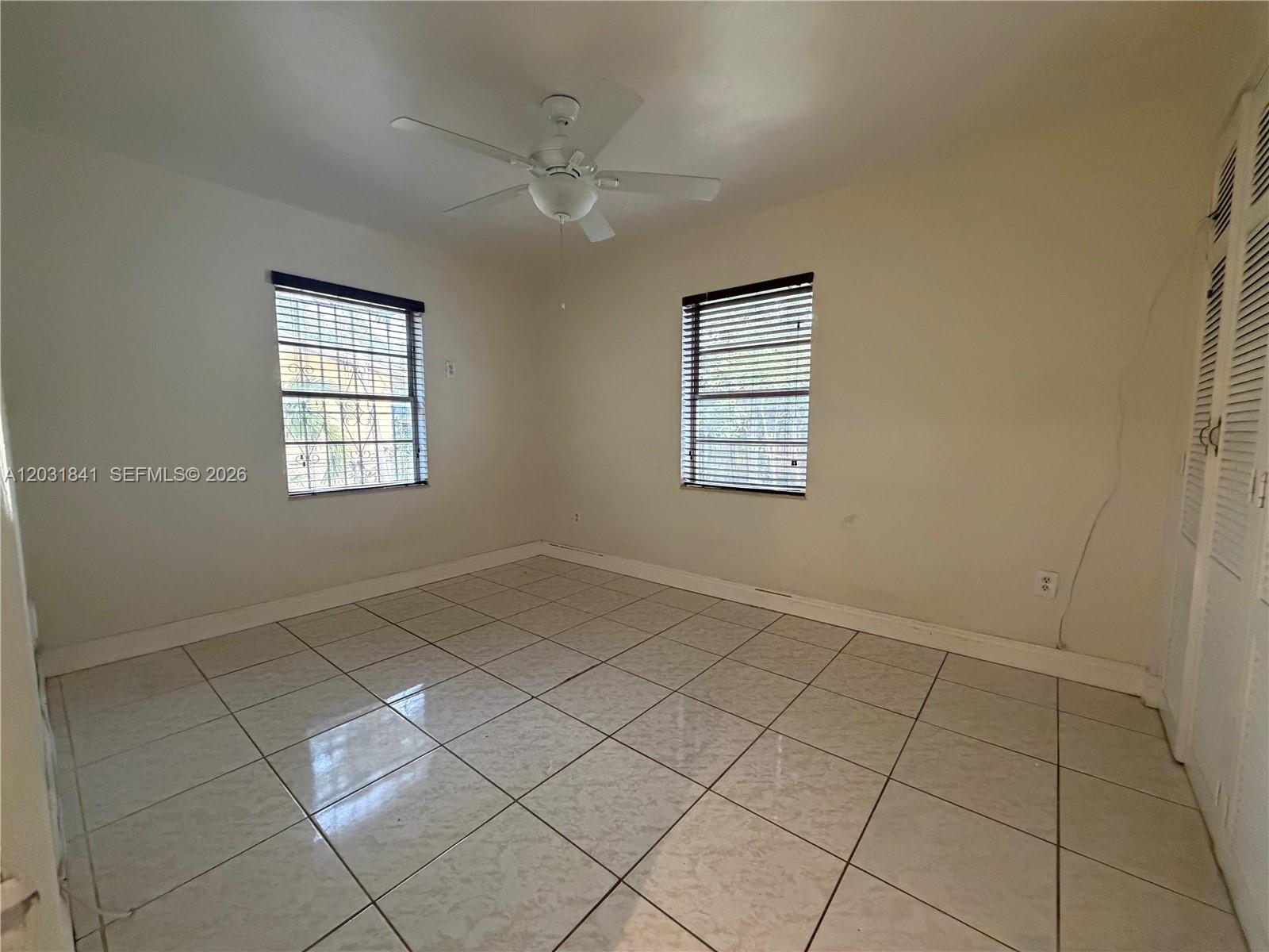 CORAL VILLAS REV - Residential Lease