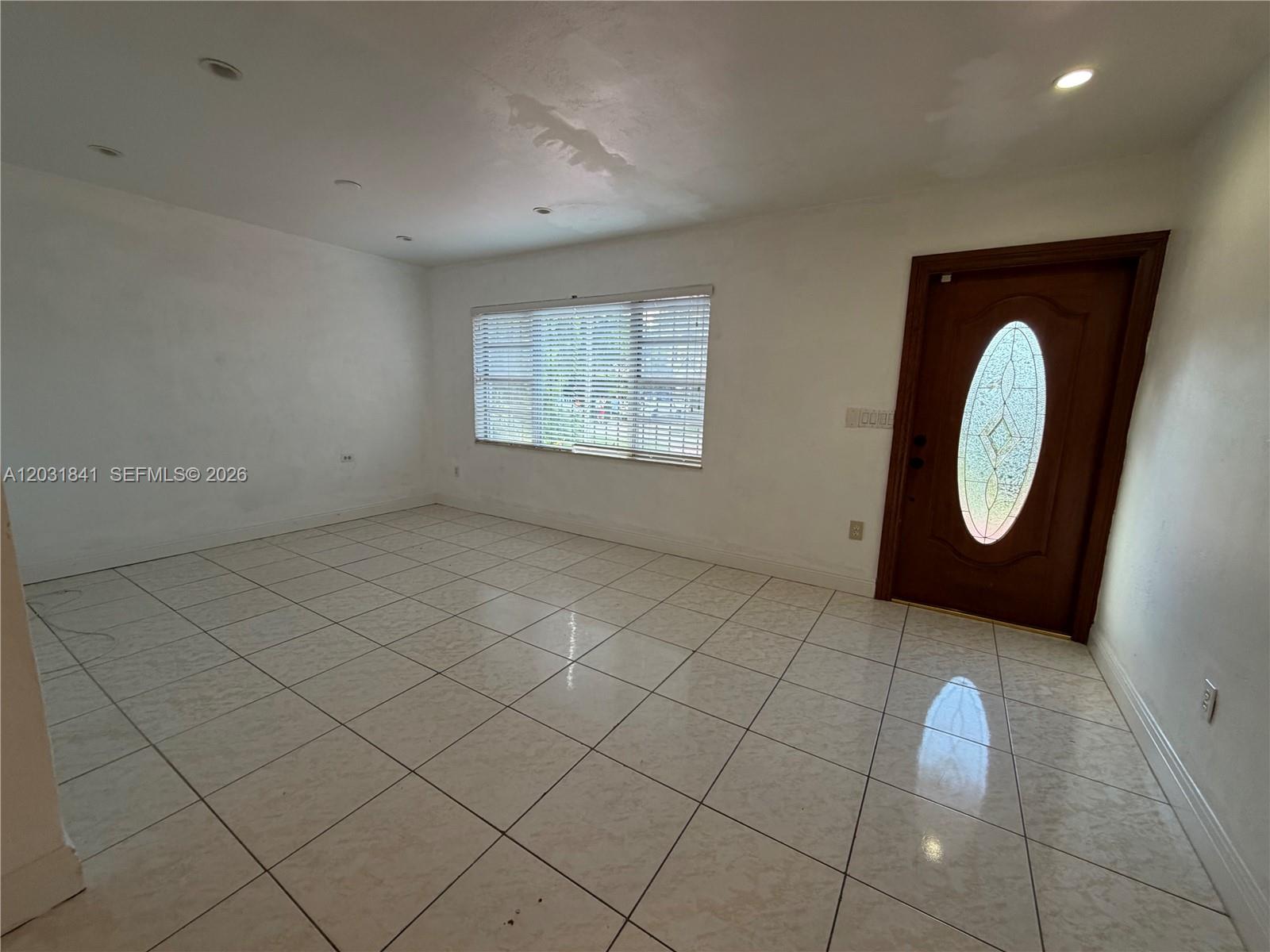 CORAL VILLAS REV - Residential Lease