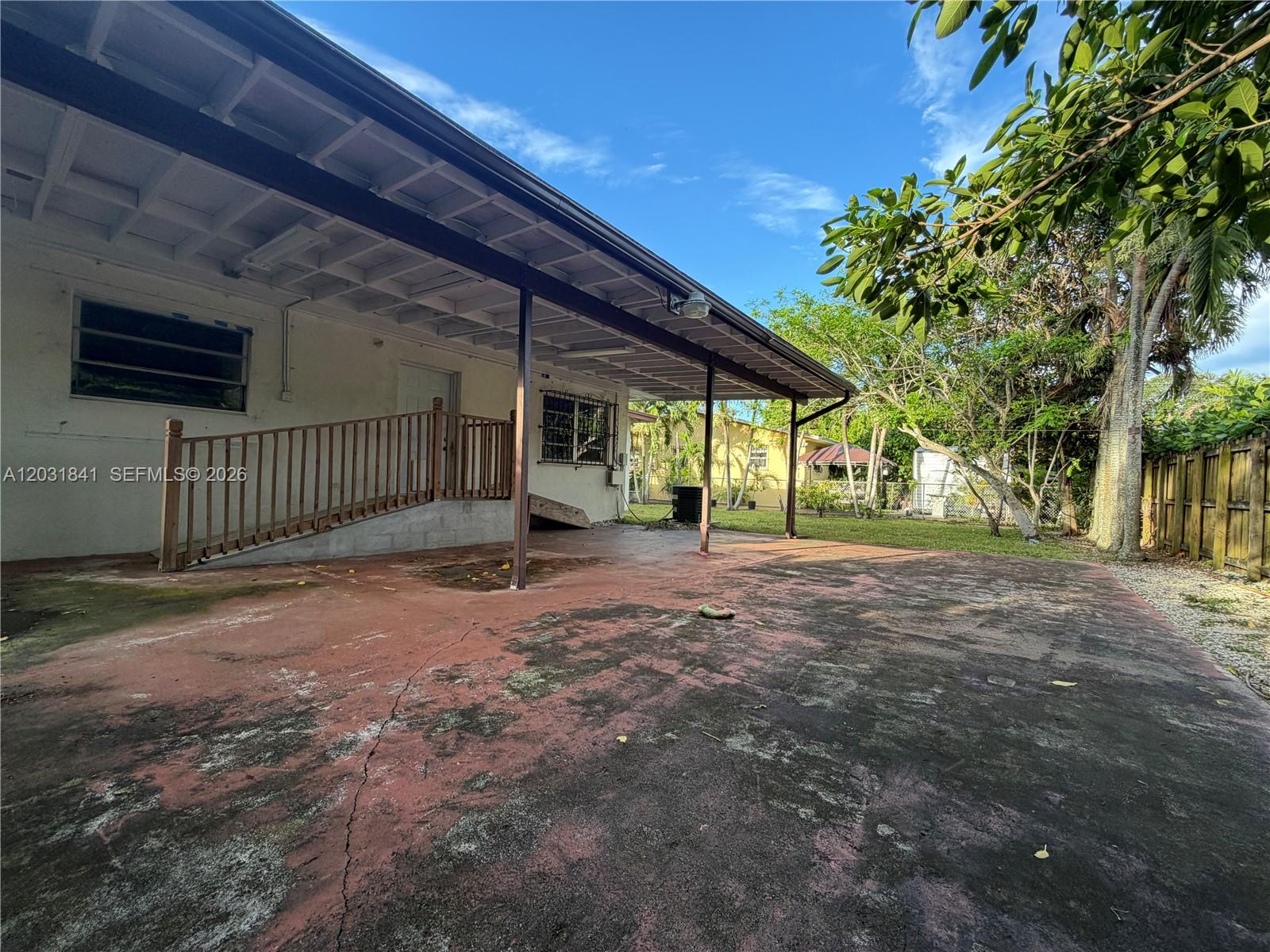 CORAL VILLAS REV - Residential Lease