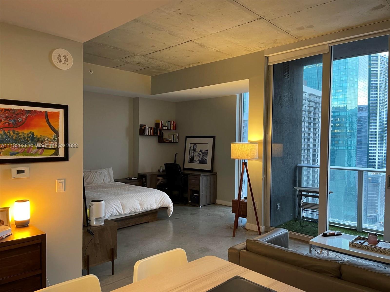 CENTRO CONDO - Residential Lease