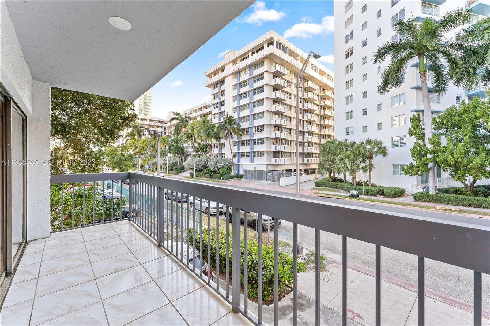WEST OAKS CONDO - Residential