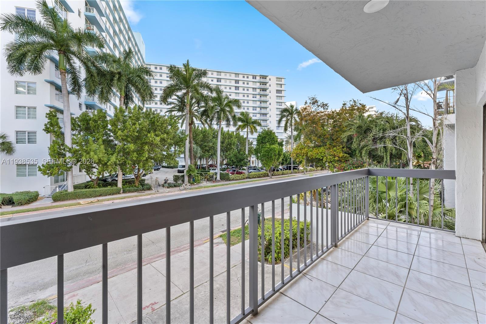 WEST OAKS CONDO - Residential