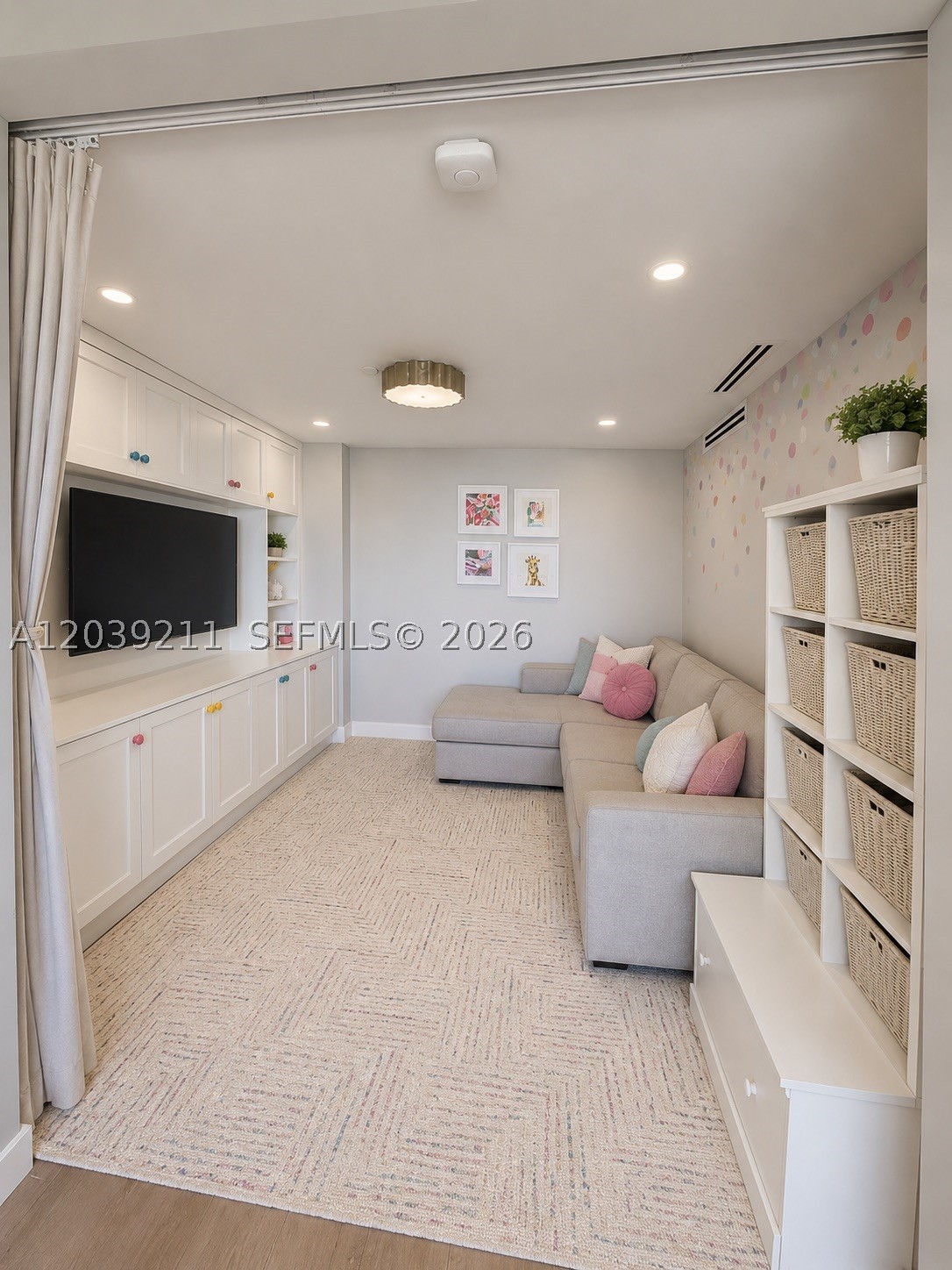 NINE ISLAND AVENUE CONDO - Residential
