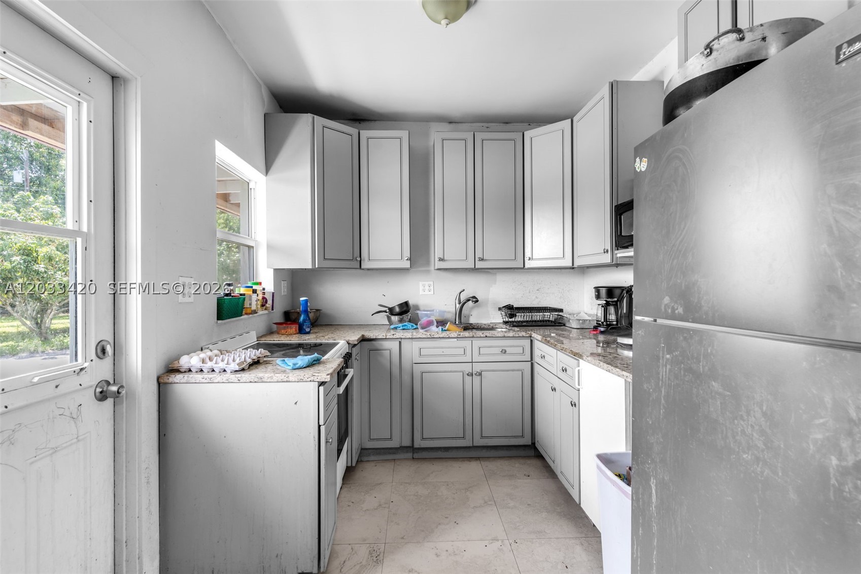 REDLAND COMPOUUND - Residential