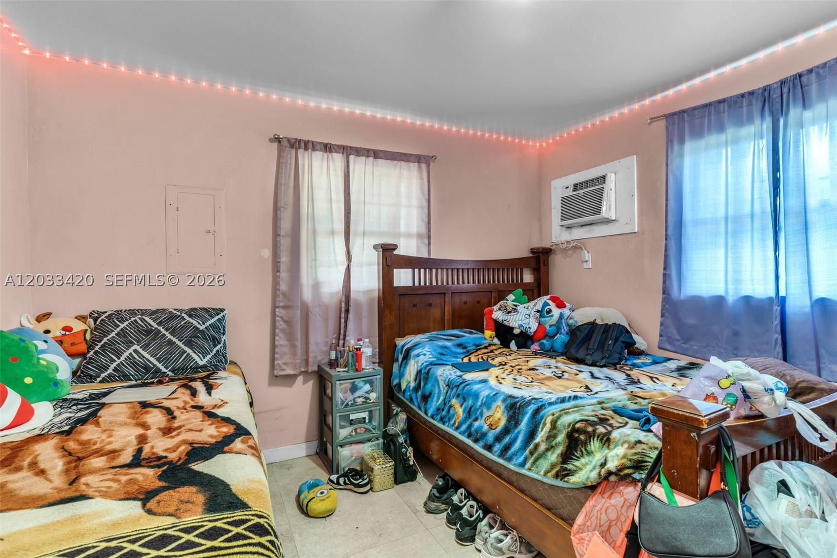 REDLAND COMPOUUND - Residential