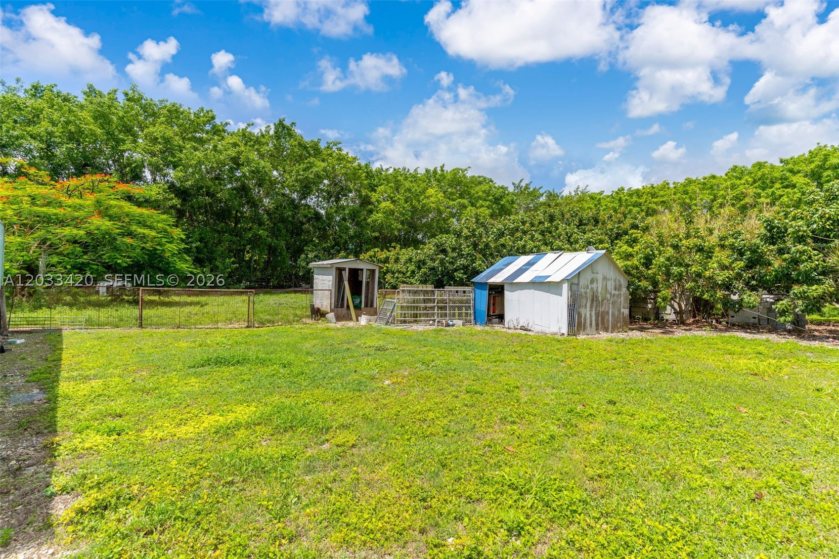 REDLAND COMPOUUND - Residential