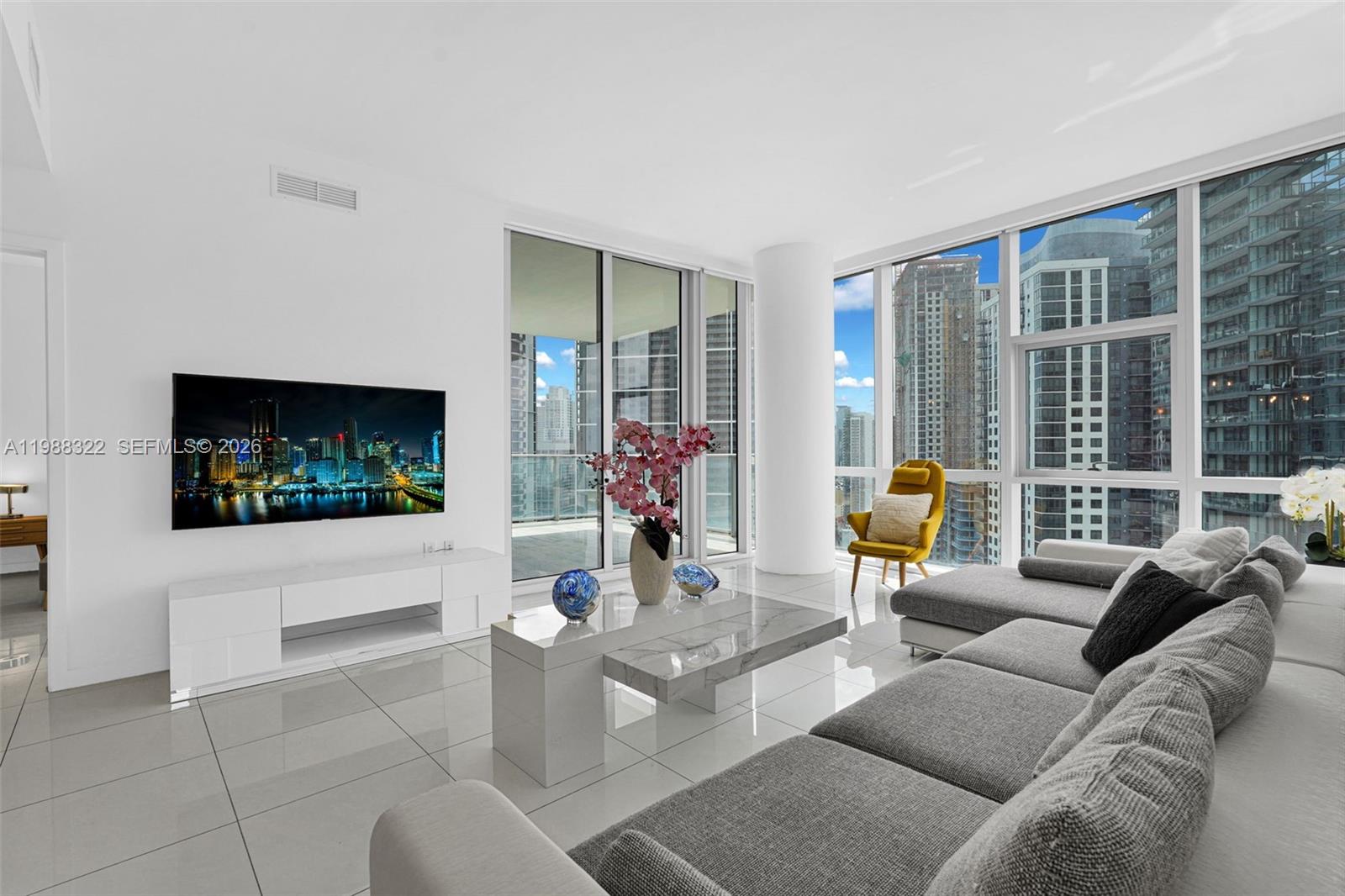 PARAMOUNT MIAMI WORLDCENT - Residential