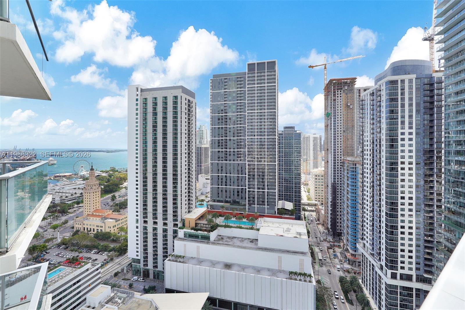 PARAMOUNT MIAMI WORLDCENT - Residential