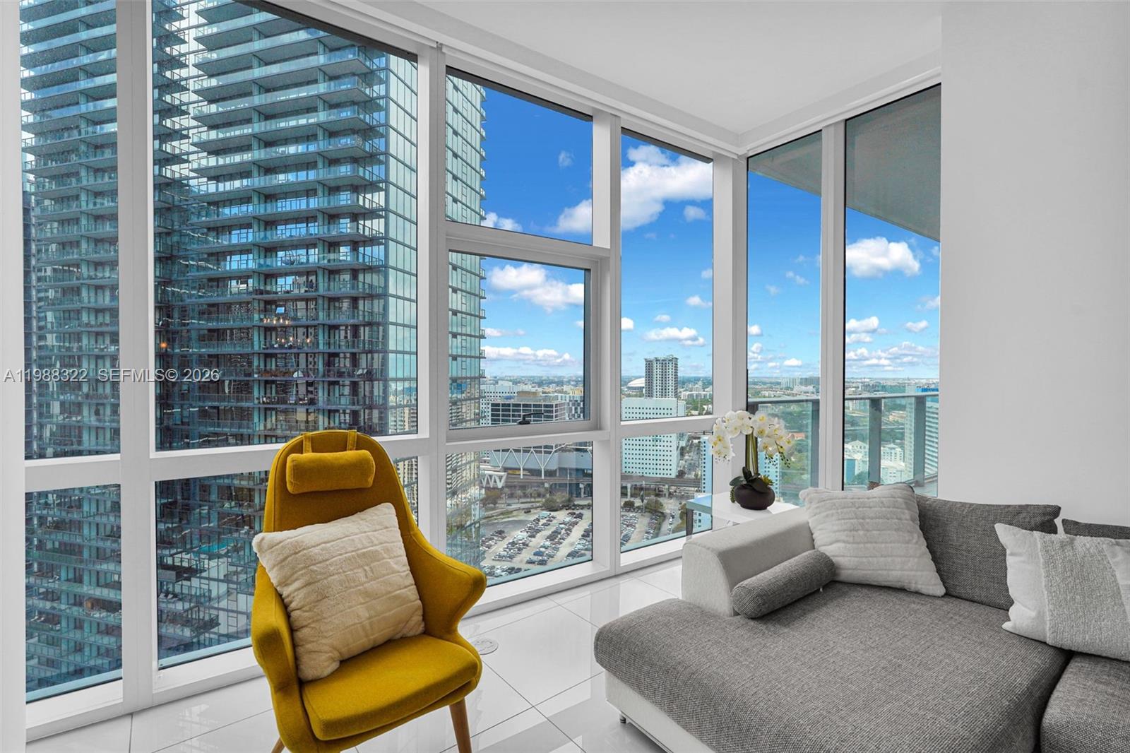 PARAMOUNT MIAMI WORLDCENT - Residential