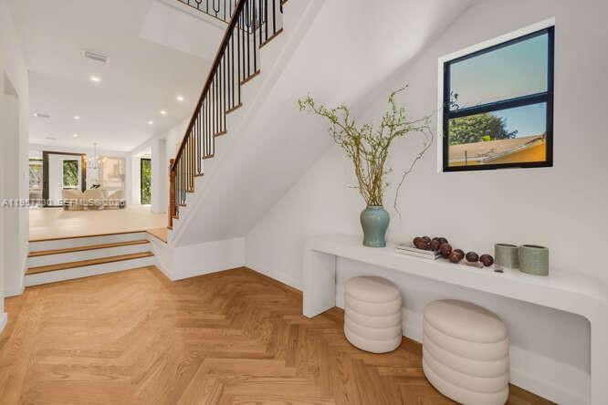 OCEAN VIEW HEIGHTS - Residential