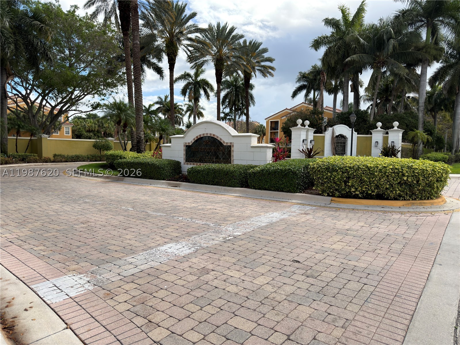 Great opportunity for both homeowners and investors! Spacious 2-bedroom, 2-bath condo located in the highly desirable Residences at Miramar Luxury Condominiums, a secure gated community.
This unit features vaulted ceilings and an in-unit washer and dryer, offering comfort and functionality. 

The community provides resort-style amenities including a gated entrance, swimming pool and spa, fitness center, tennis courts, clubhouse, and library.

Prime location with easy access to the Florida Turnpike, shopping centers, restaurants, hospitals, parks, and entertainment. Conveniently located near Broward College, Broward County Library, Miramar City Hall, and just a short drive to Fort Lauderdale and Miami International Airports and the beaches.

Investor-friendly community with flexible leasing options (minimum 6 months, up to 2 times per year, association approval required).