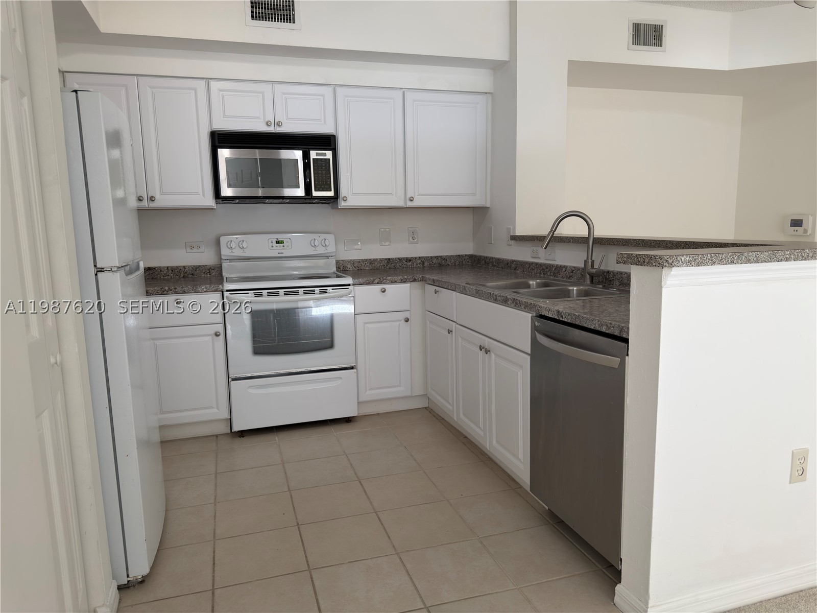 EL-AD RESIDENCES AT MIRAM - Residential