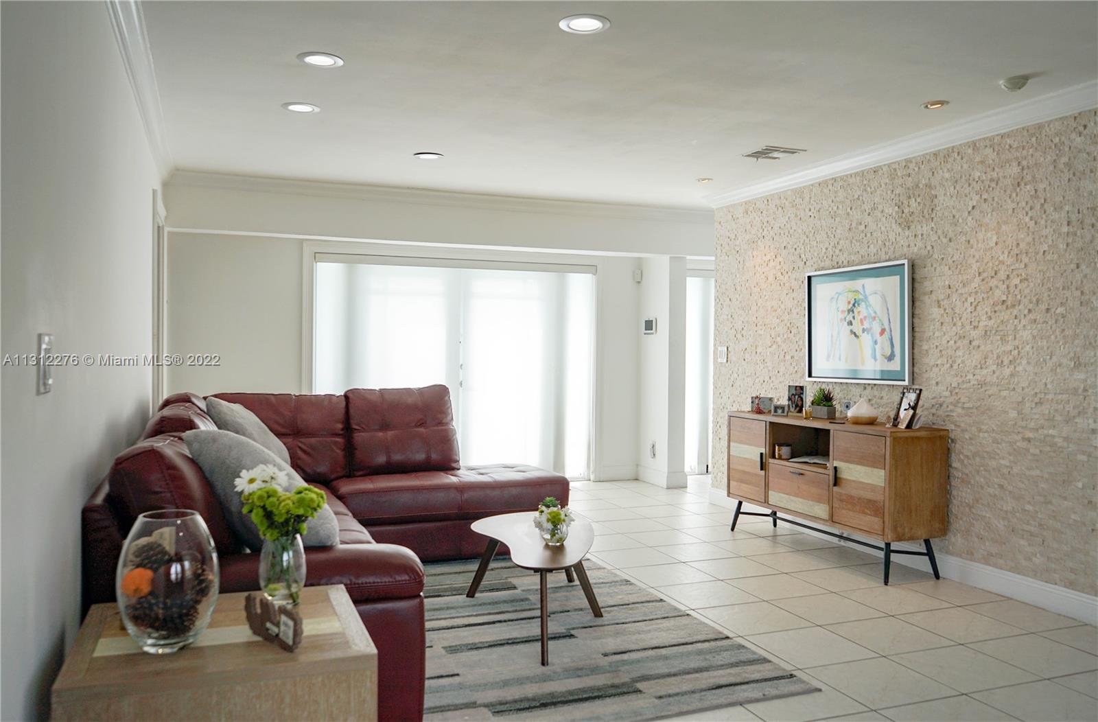 SUNRISE MNR - Residential Lease