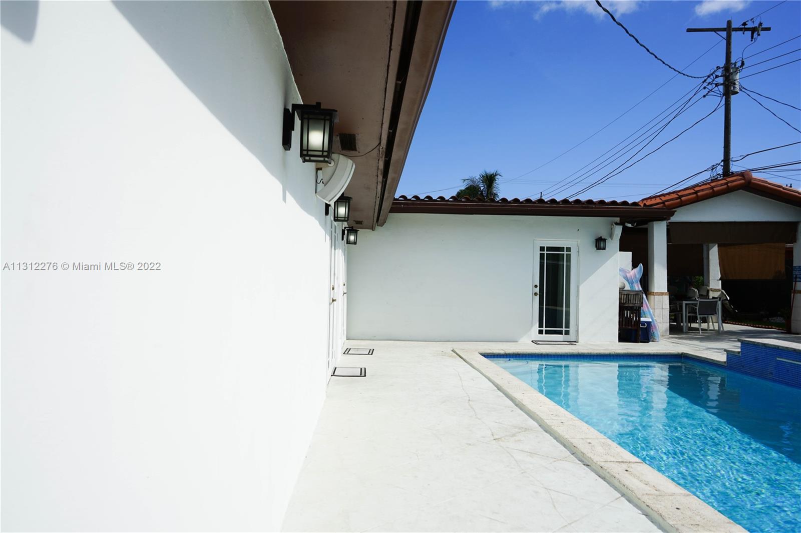 SUNRISE MNR - Residential Lease