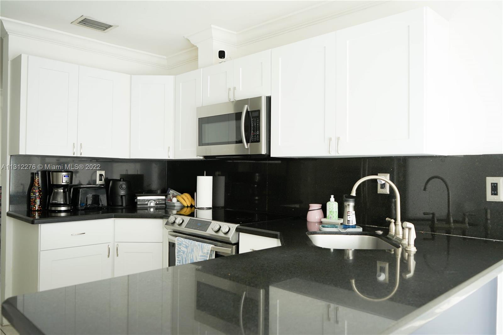 SUNRISE MNR - Residential Lease