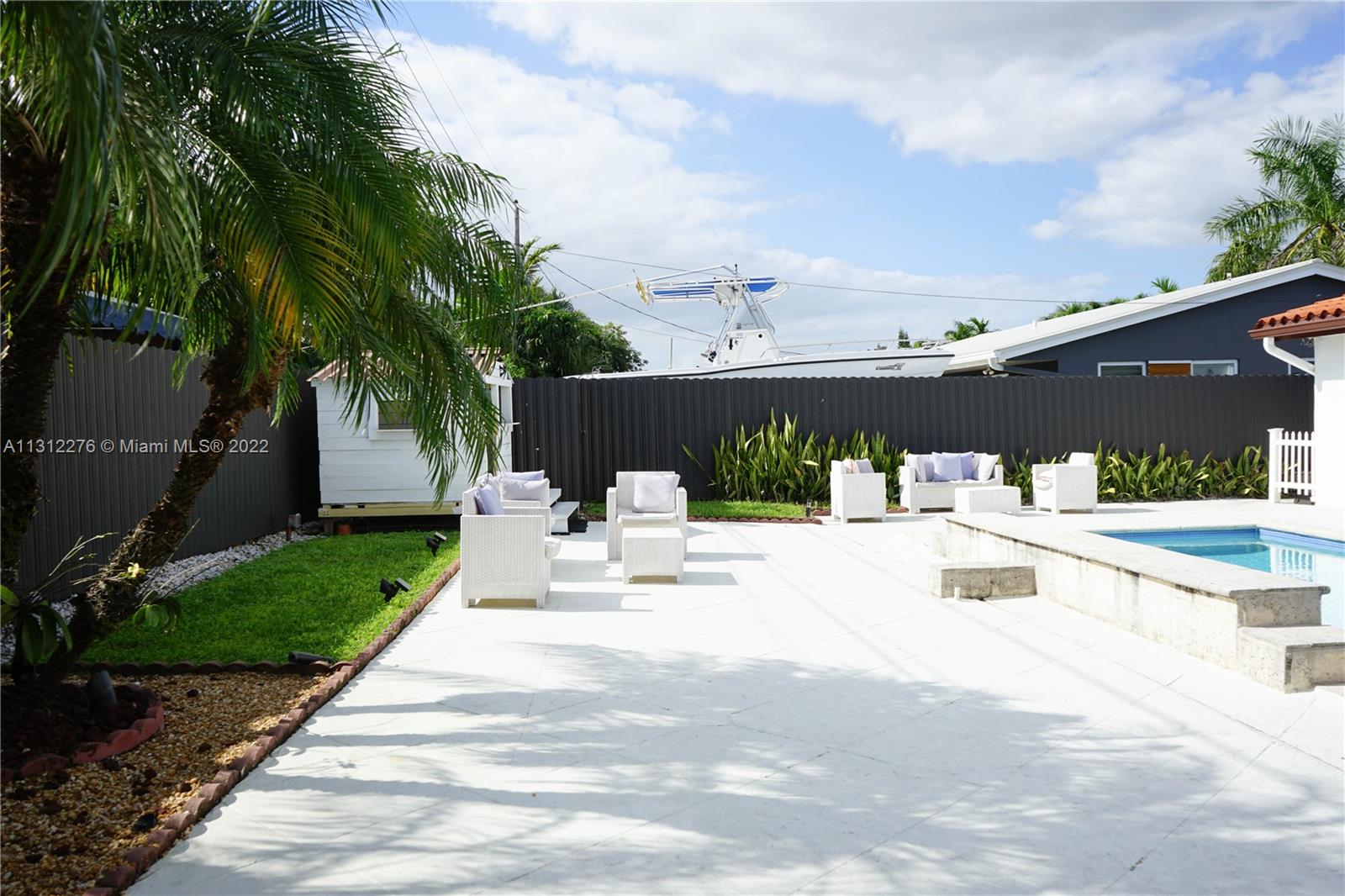 SUNRISE MNR - Residential Lease