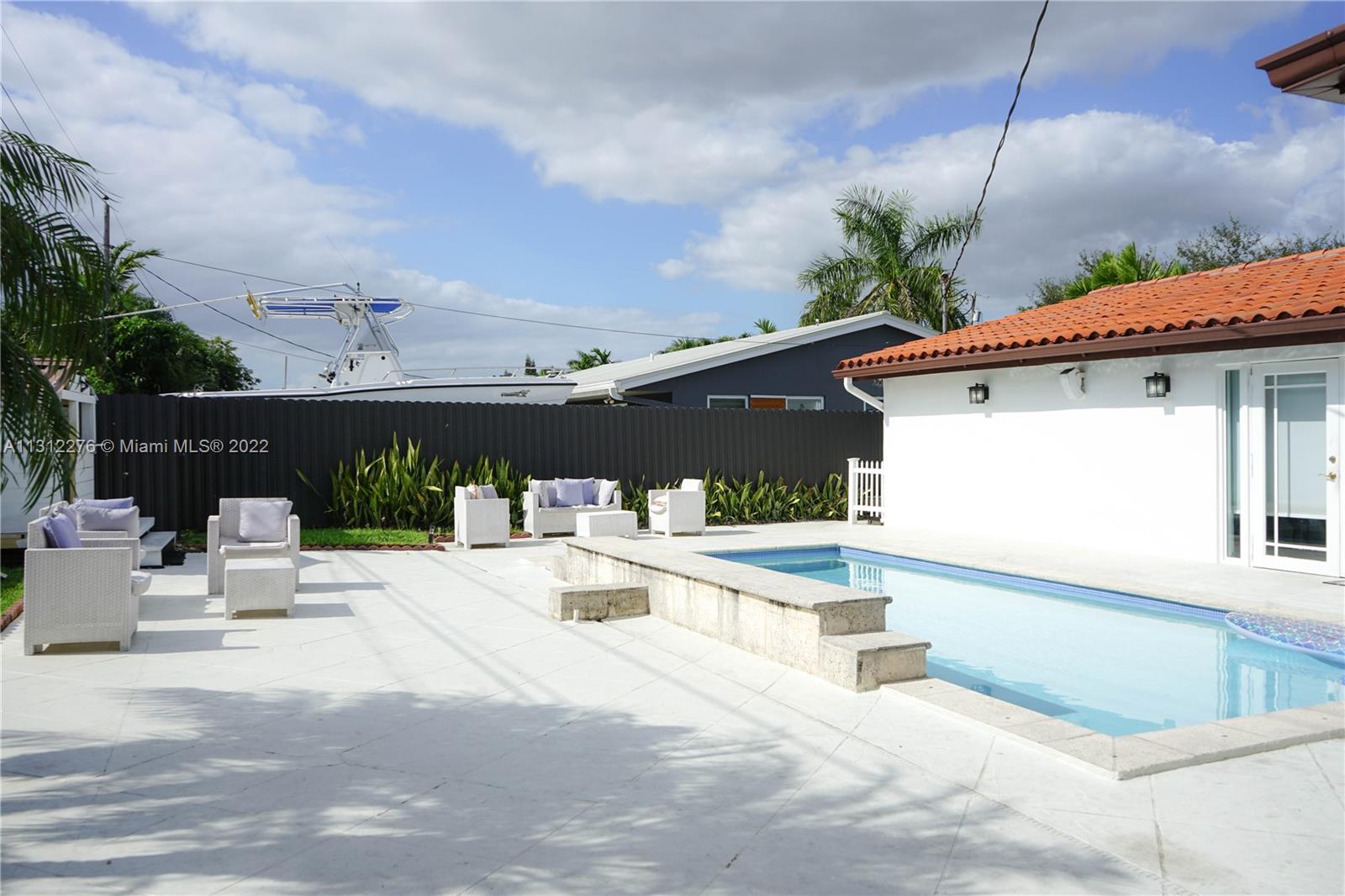 SUNRISE MNR - Residential Lease