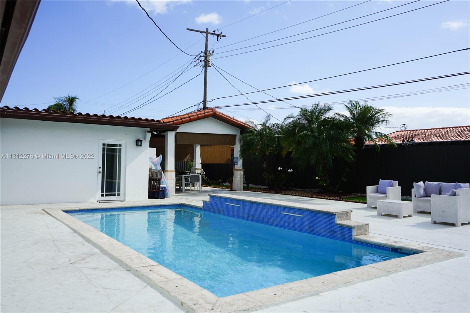 SUNRISE MNR - Residential Lease