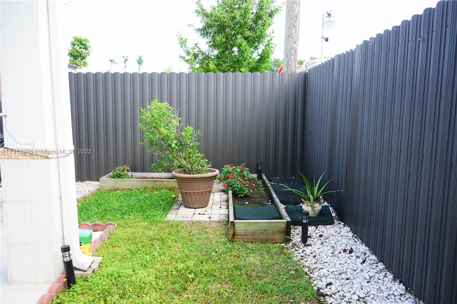 SUNRISE MNR - Residential Lease