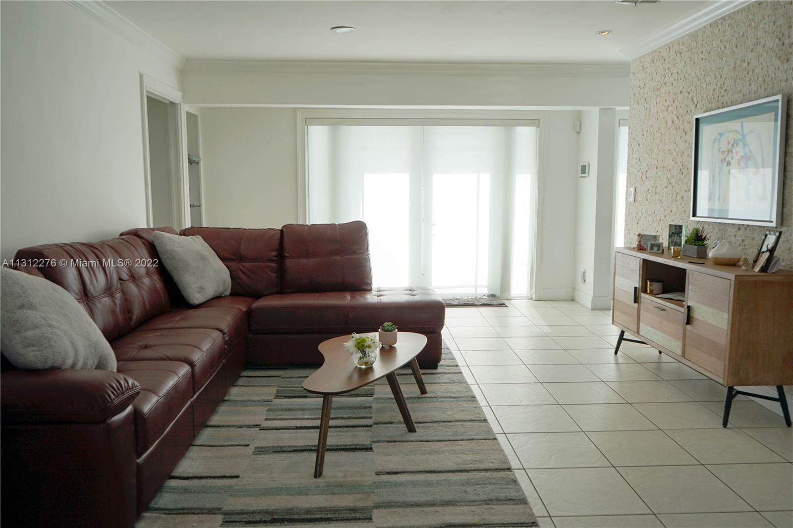 SUNRISE MNR - Residential Lease