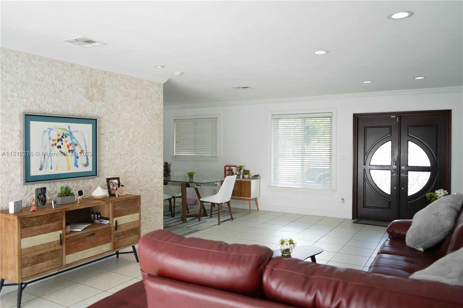 SUNRISE MNR - Residential Lease