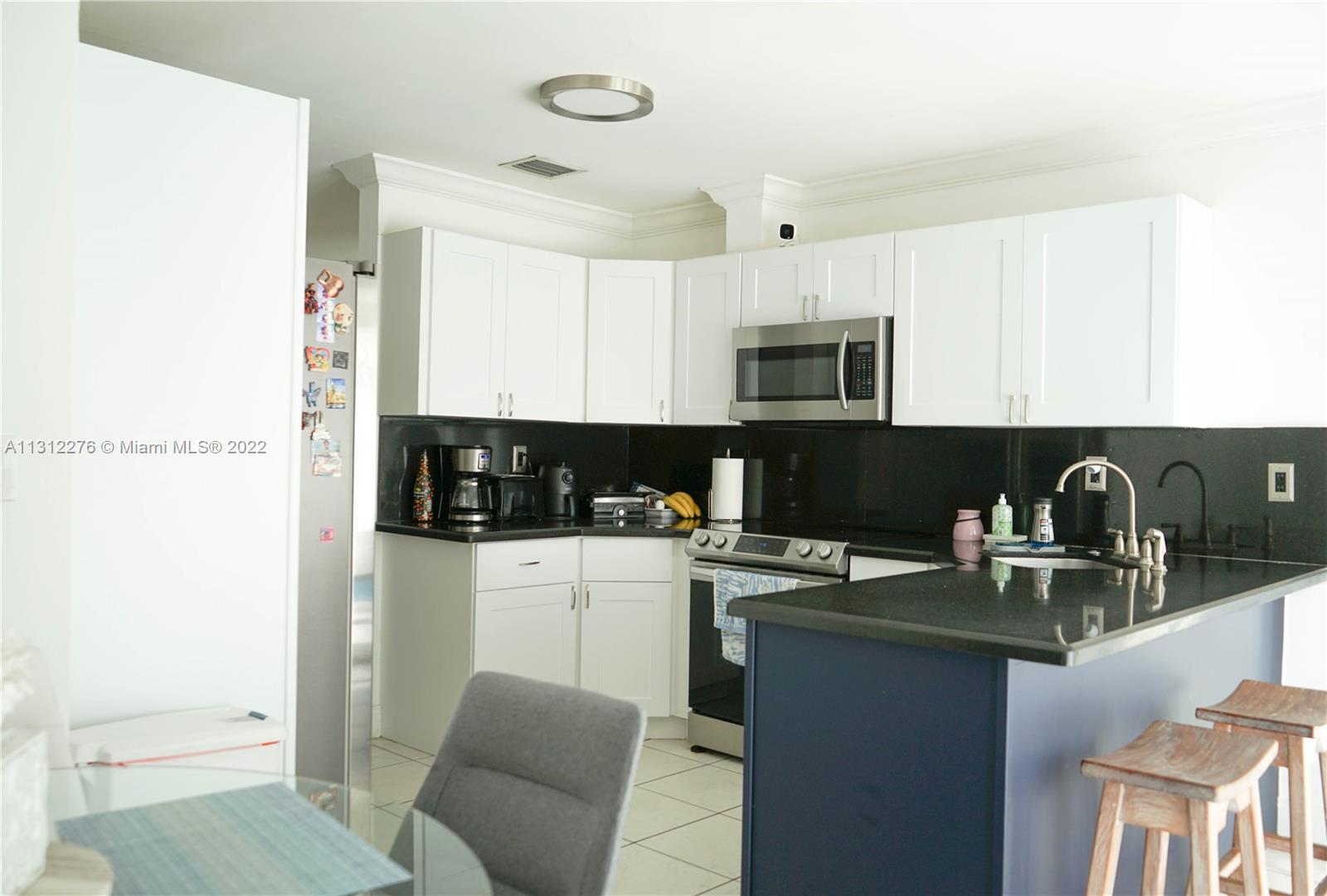 SUNRISE MNR - Residential Lease