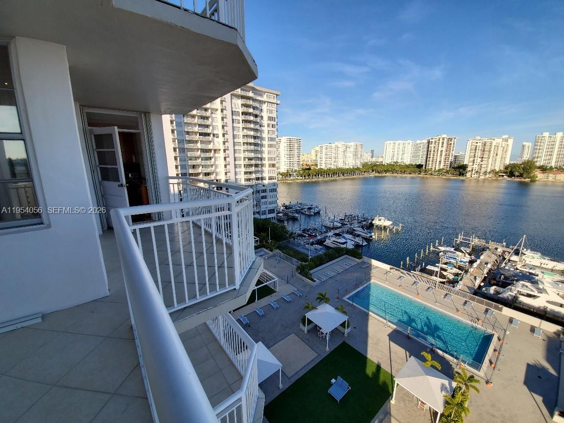 DEL PRADO MARINA - Residential