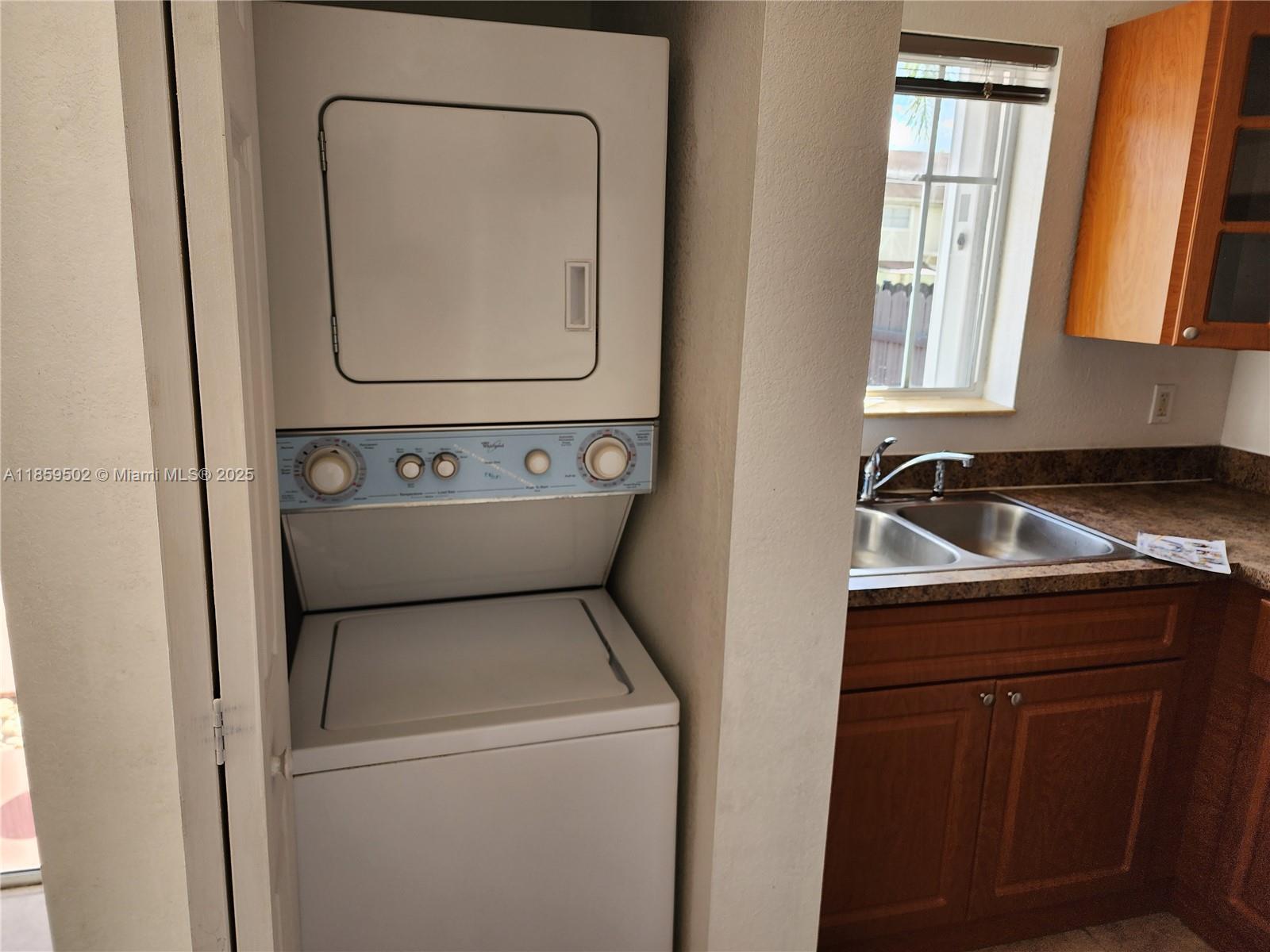 KENDALL PALMS A CONDO - Residential Lease