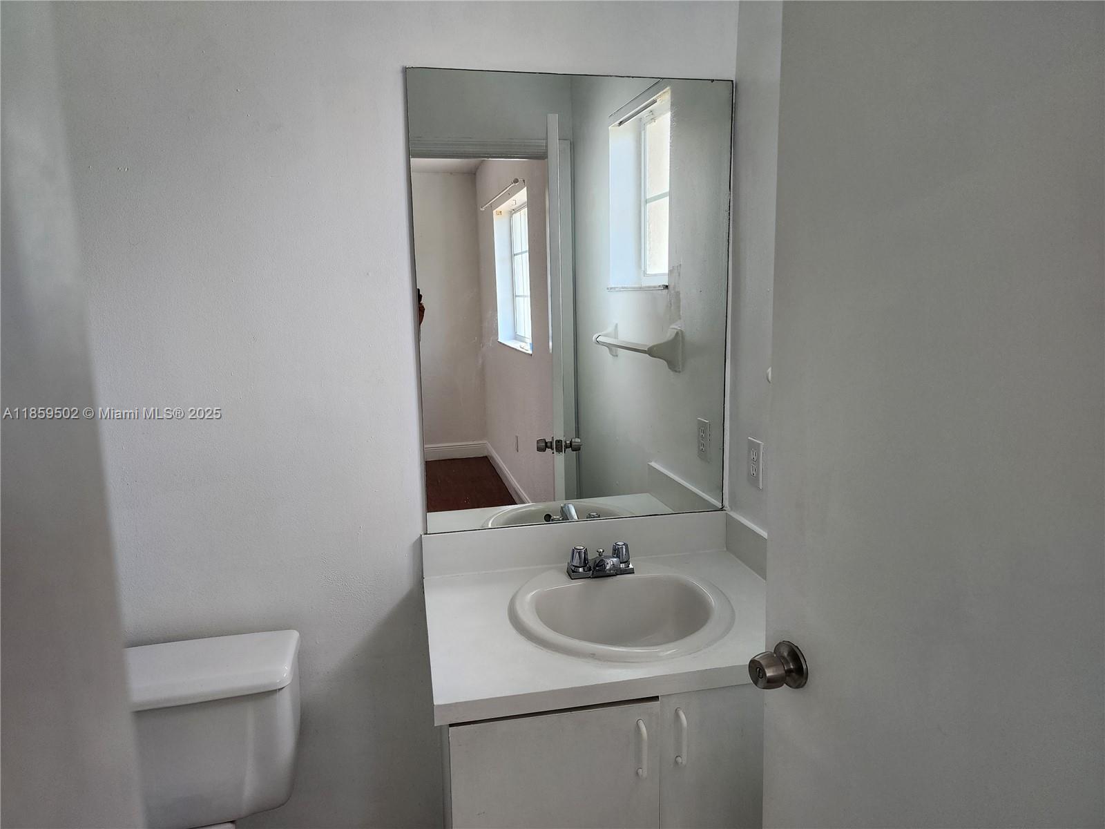 KENDALL PALMS A CONDO - Residential Lease