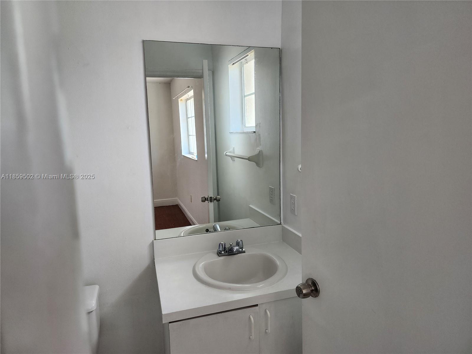 KENDALL PALMS A CONDO - Residential Lease