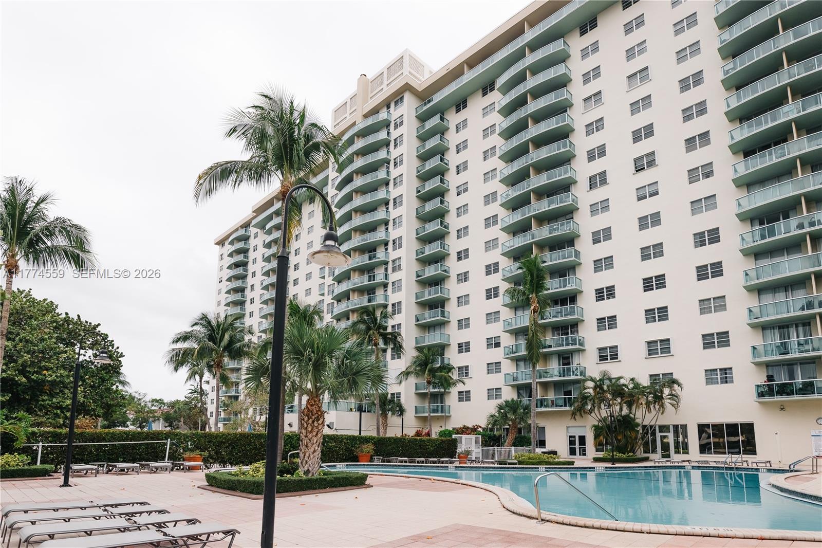 OCEANVIEW BUILDING A COND - Residential