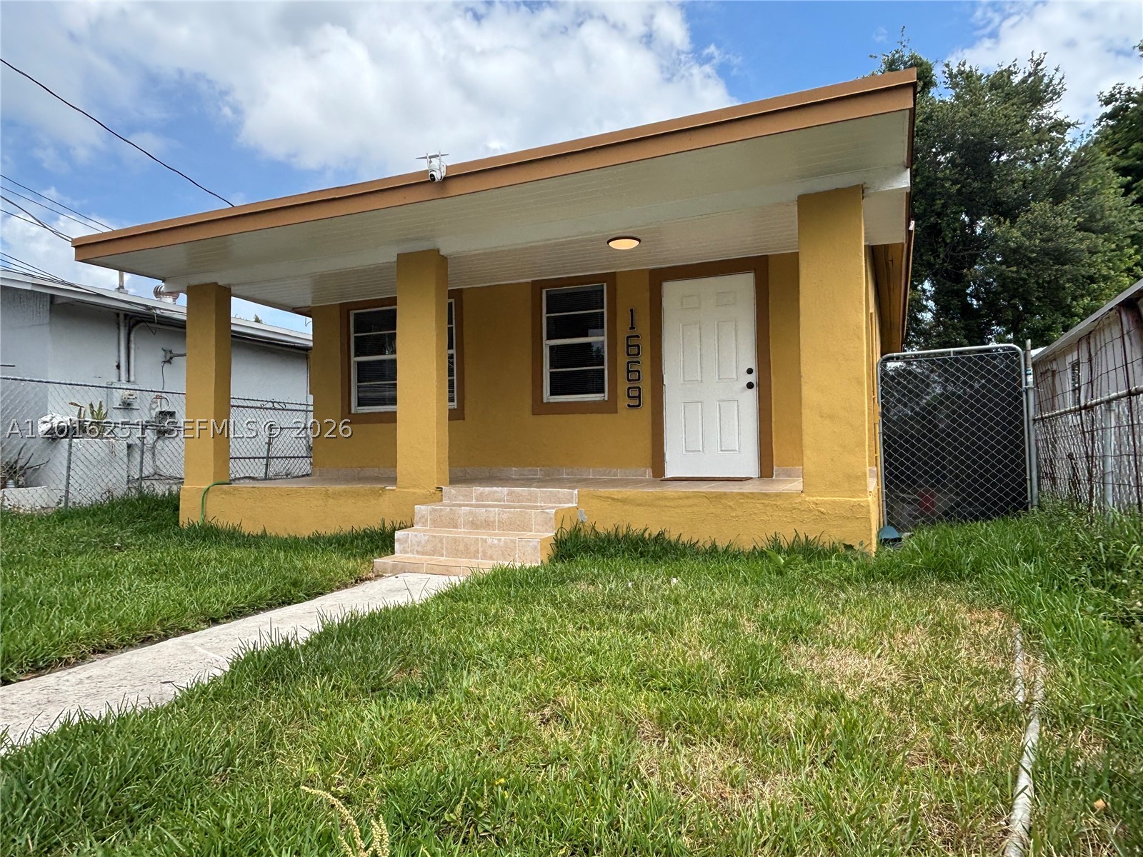 NORTH LIBERTY CITY - Residential