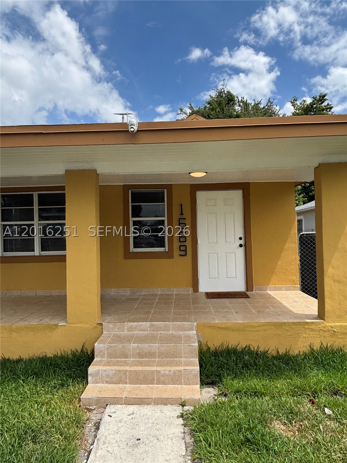 NORTH LIBERTY CITY - Residential