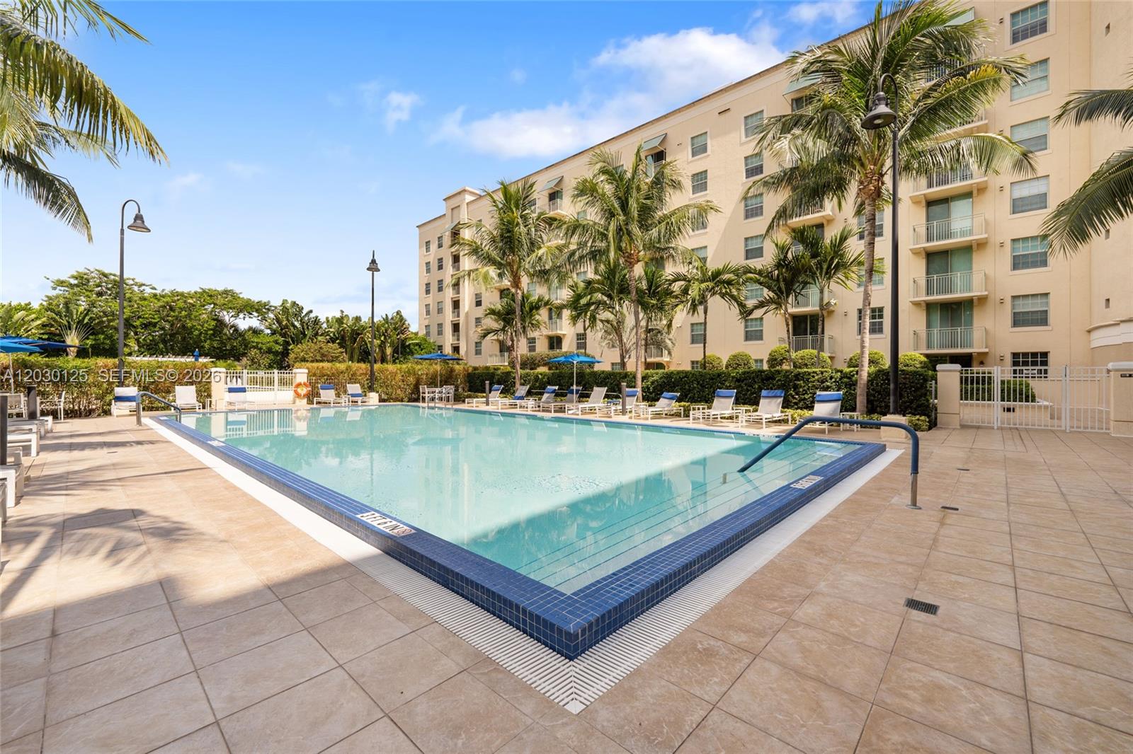 610 CLEMATIS CONDO - Residential