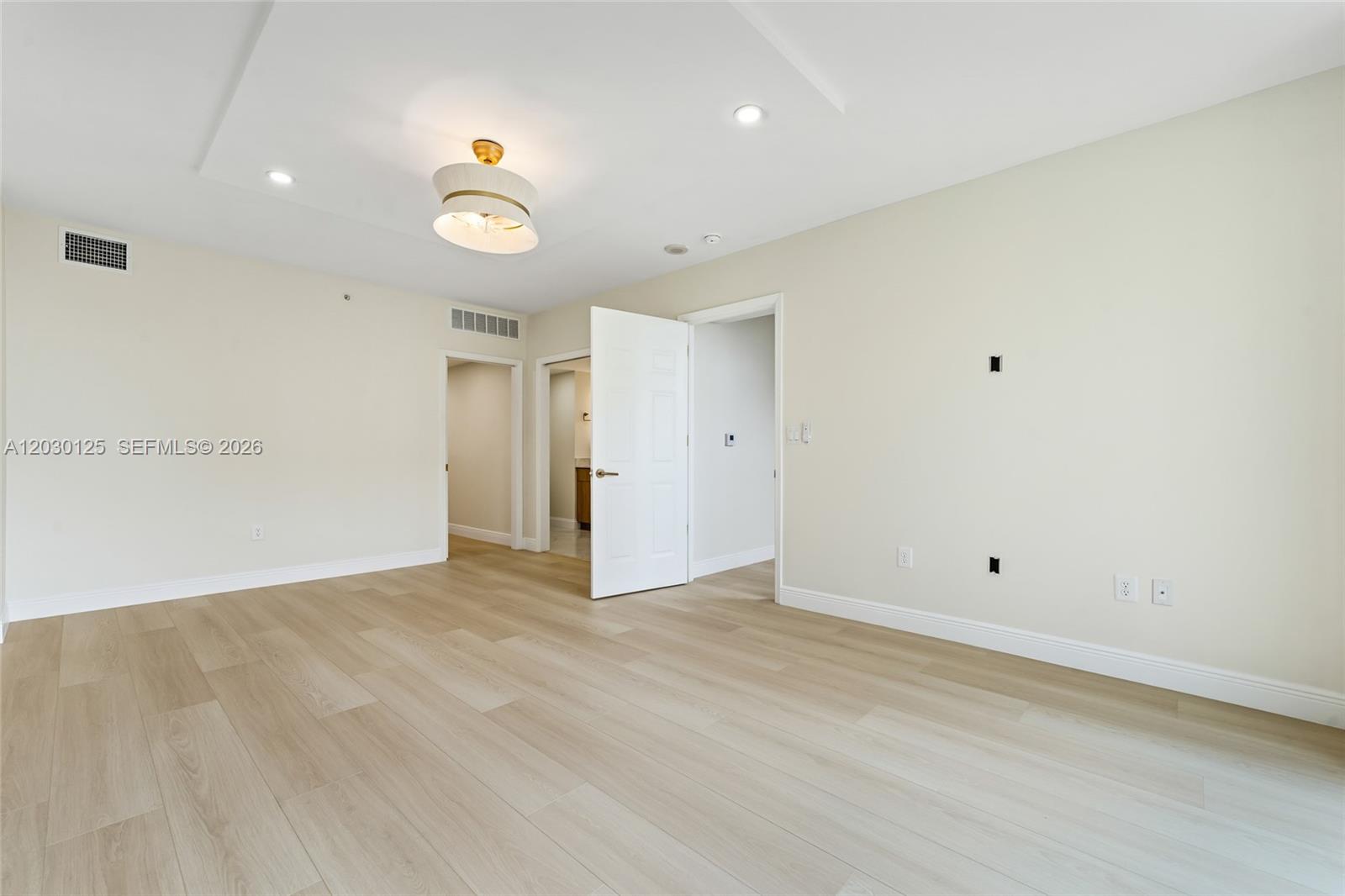 610 CLEMATIS CONDO - Residential