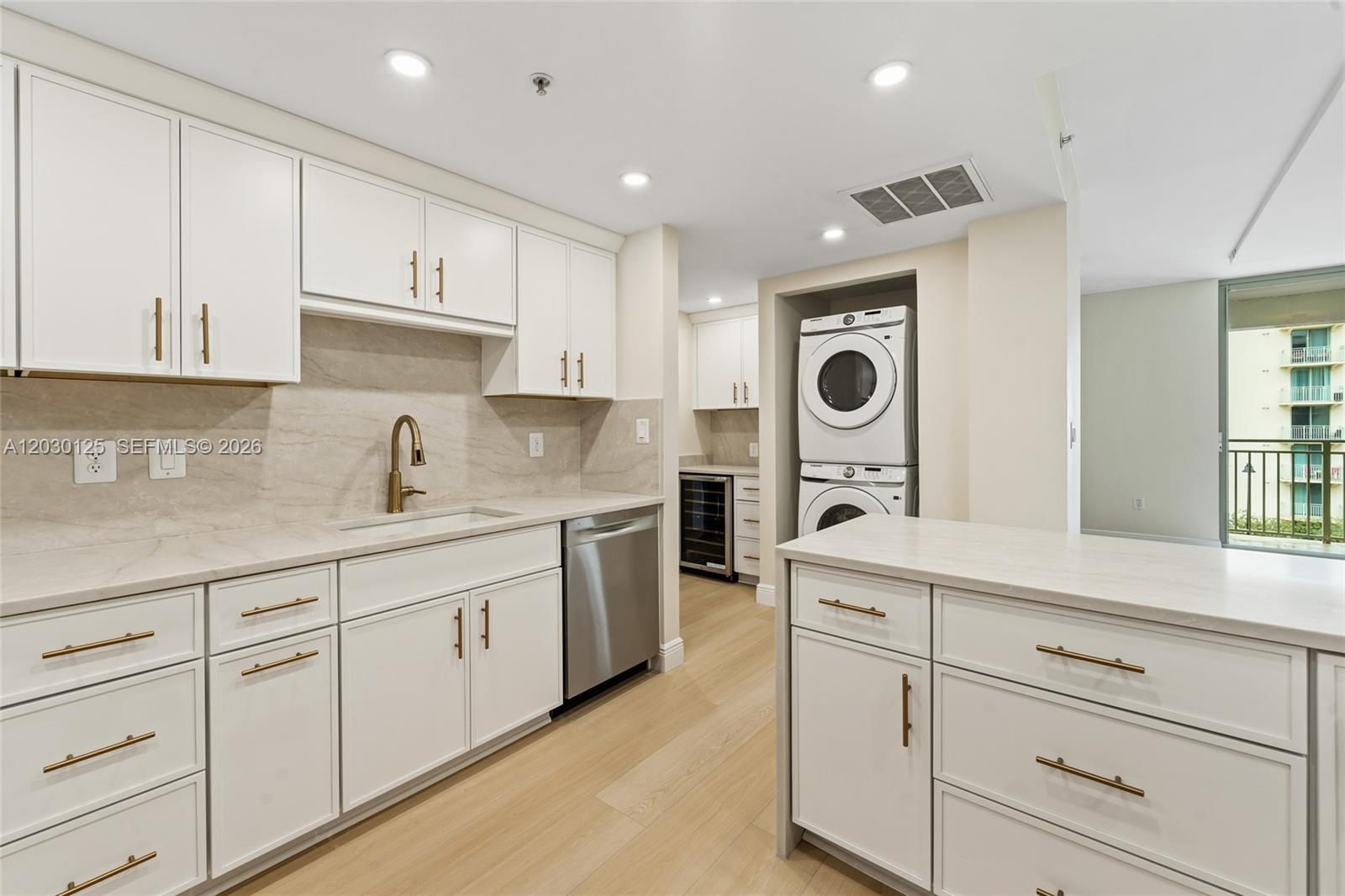 610 CLEMATIS CONDO - Residential