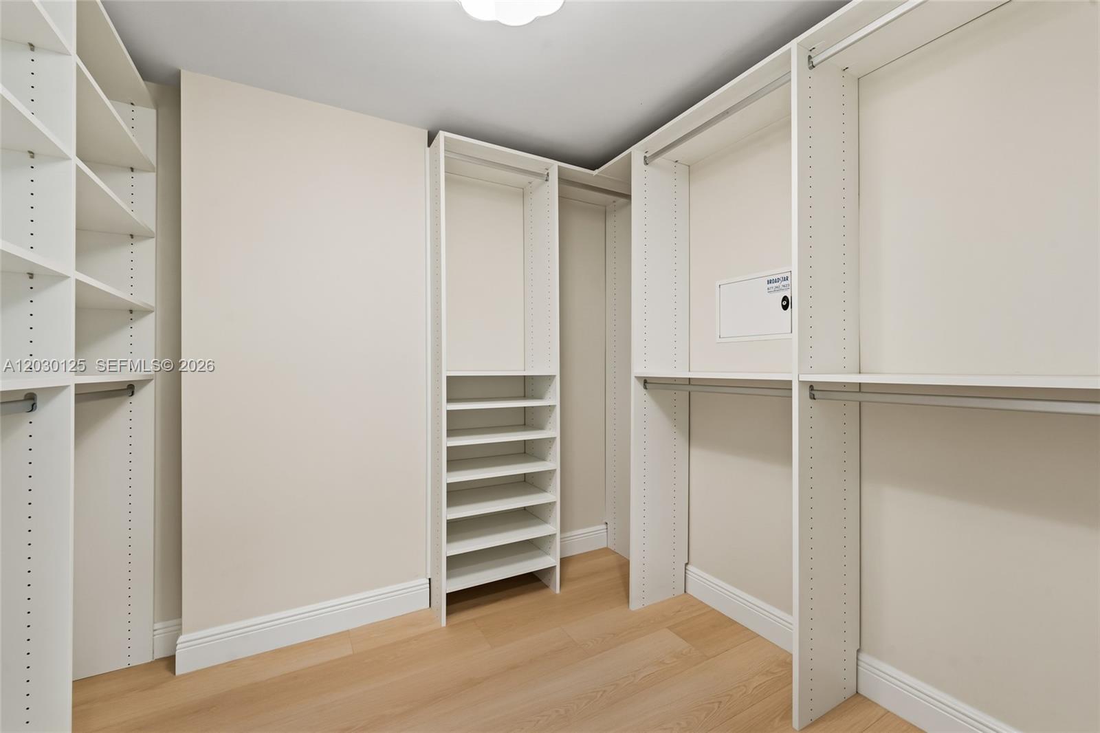 610 CLEMATIS CONDO - Residential