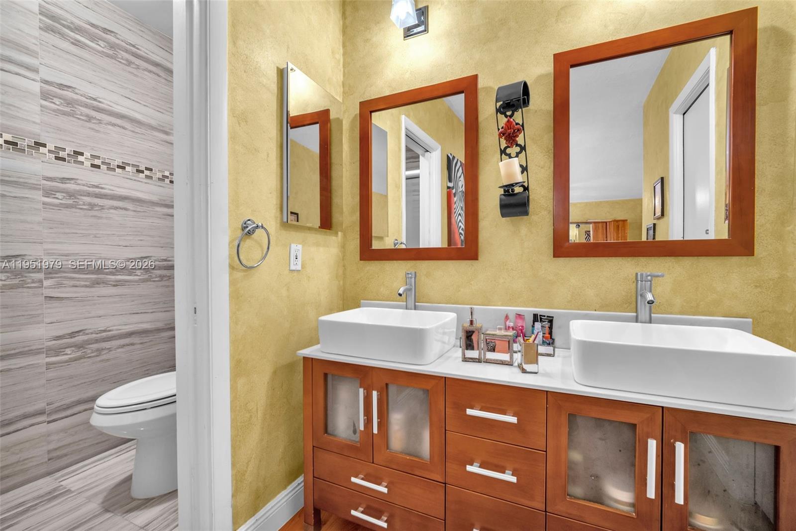 HIGHLAND GARDENS 3RD ADDN - Residential