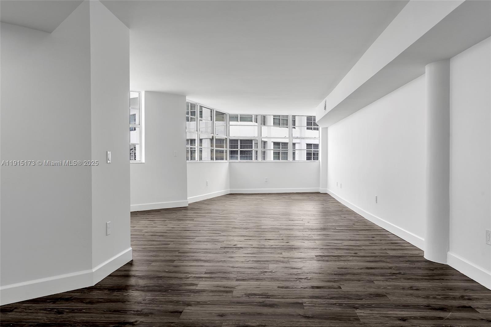 FOUR AMBASSADORS CONDO PH - Residential