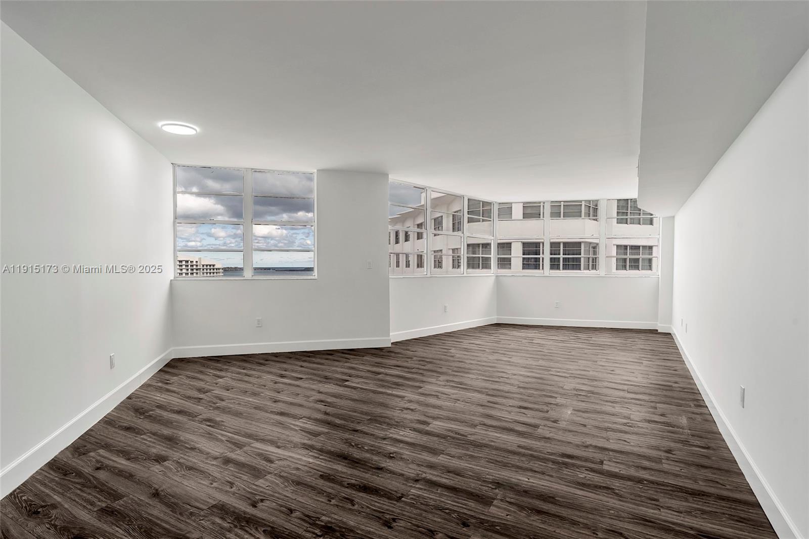 FOUR AMBASSADORS CONDO PH - Residential