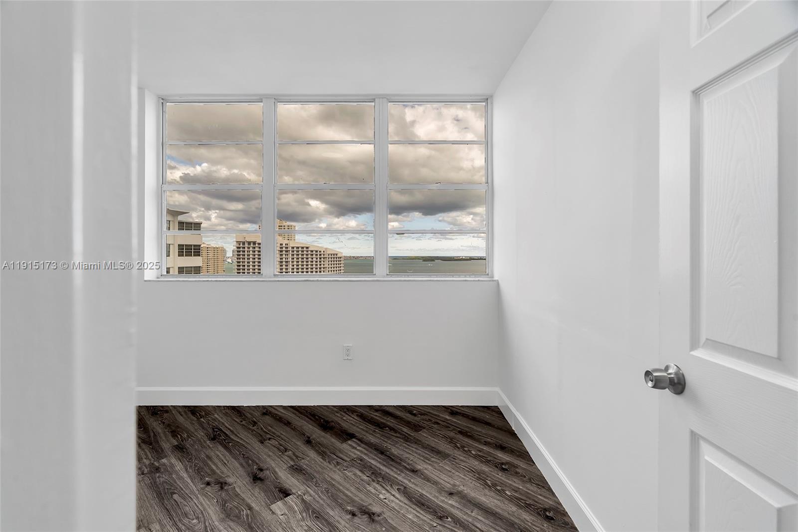 FOUR AMBASSADORS CONDO PH - Residential