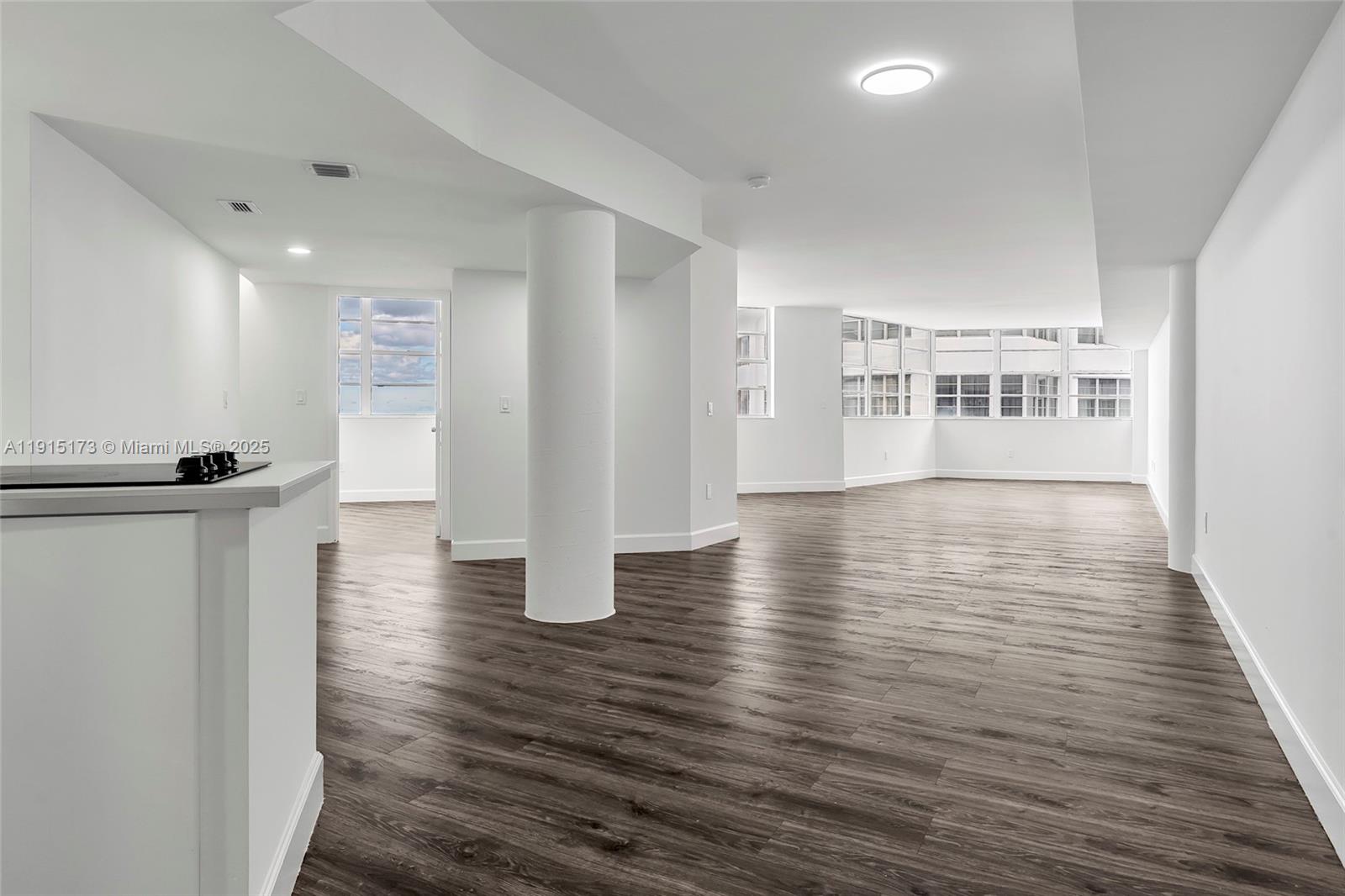 FOUR AMBASSADORS CONDO PH - Residential