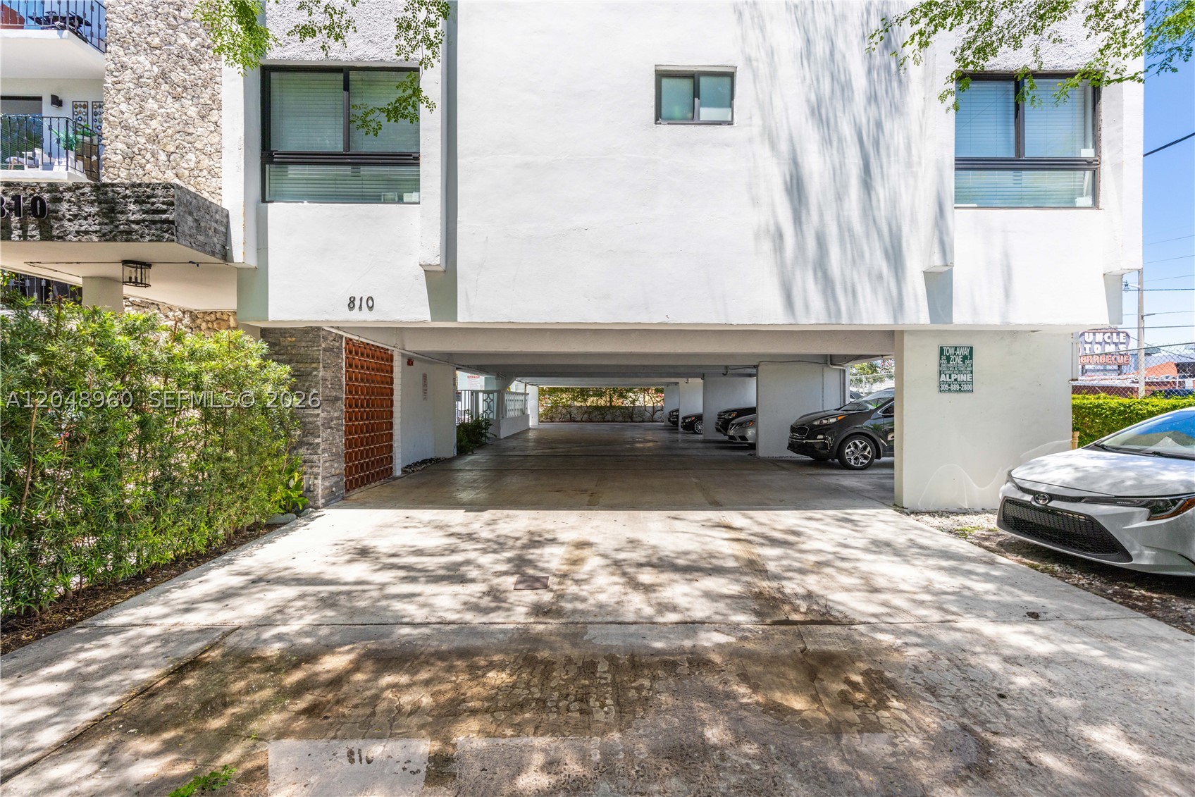 C GAB DOUGLAS SEC - Residential Lease