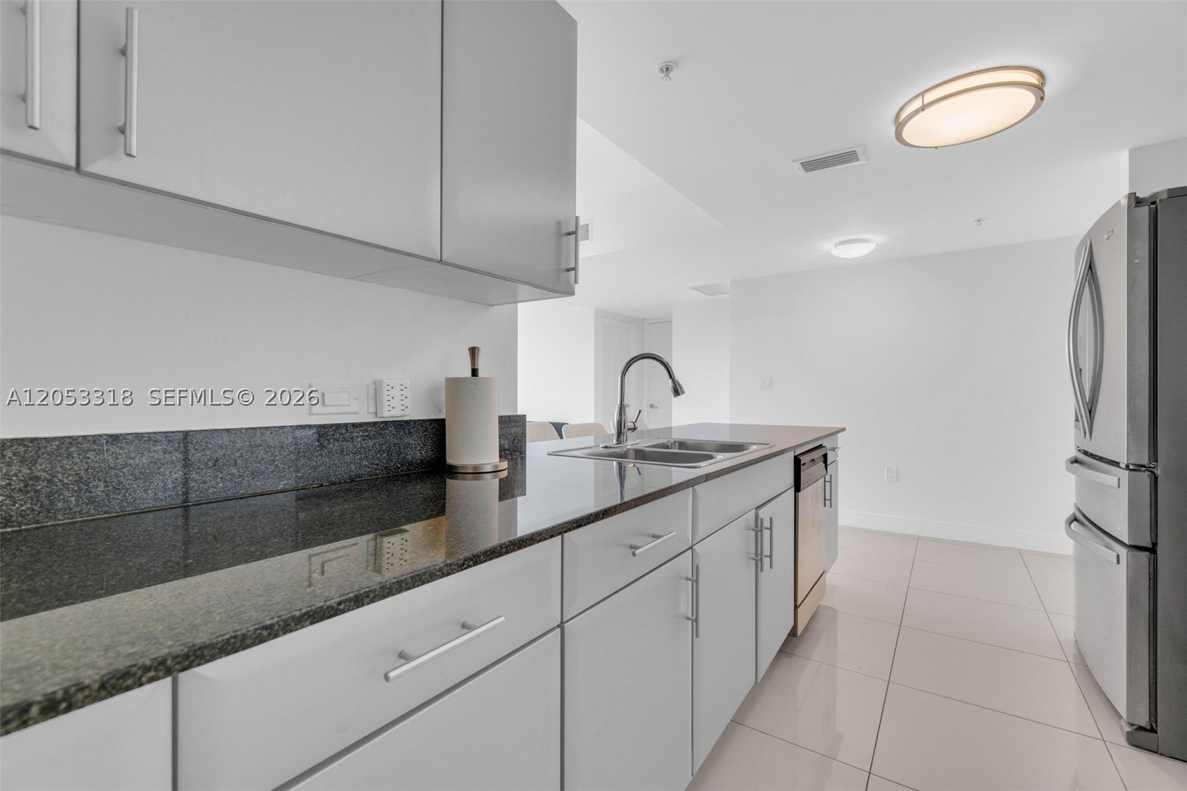 TERRAZAS RIVERPARK VILLAG - Residential