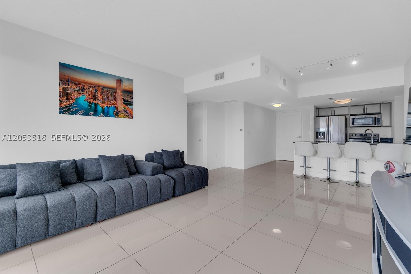 TERRAZAS RIVERPARK VILLAG - Residential