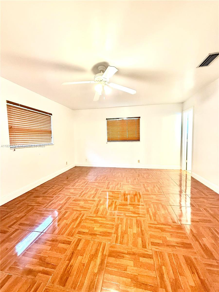 PARADISE GARDENS SEC 4 - Residential Lease