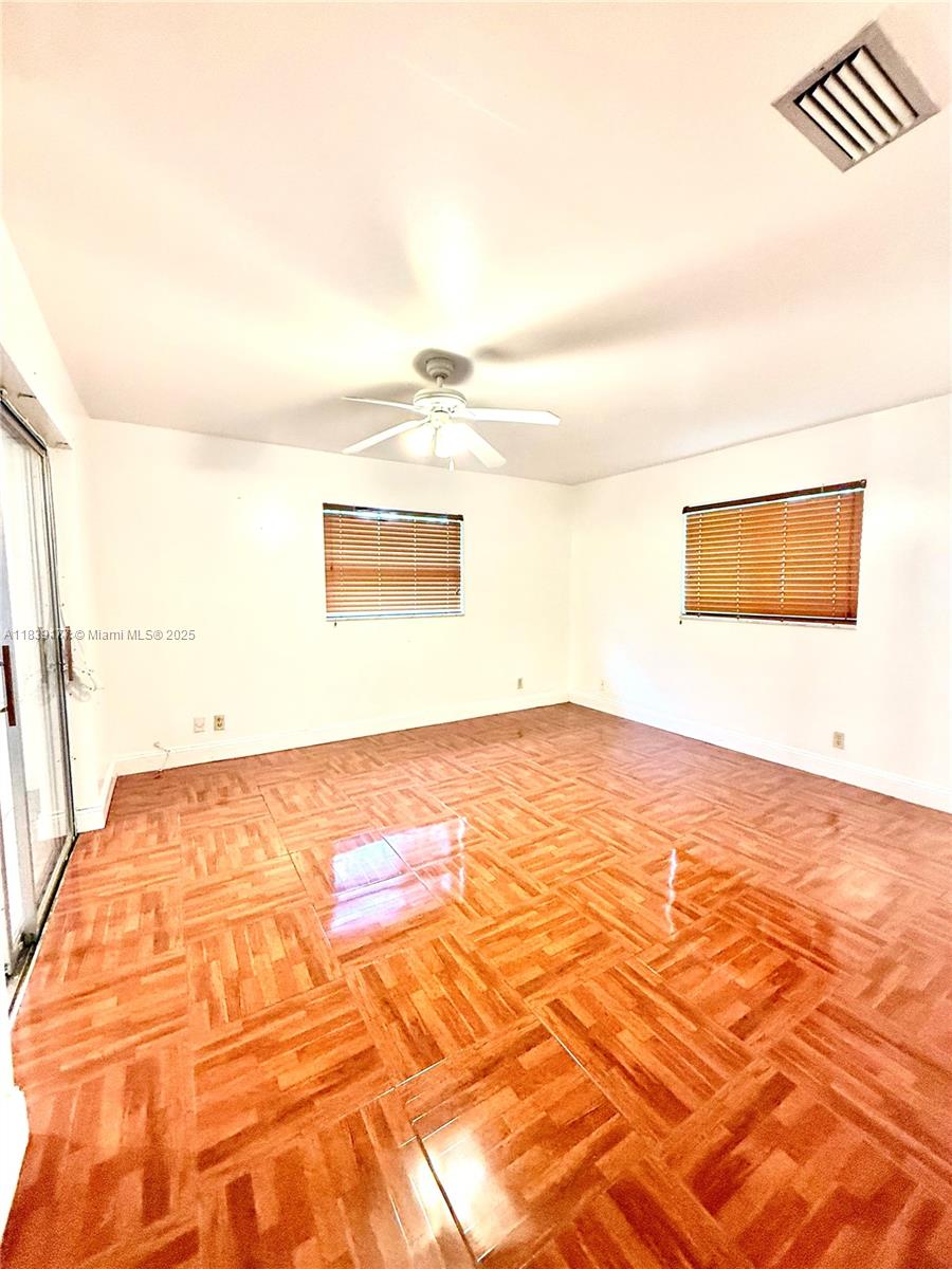 PARADISE GARDENS SEC 4 - Residential Lease