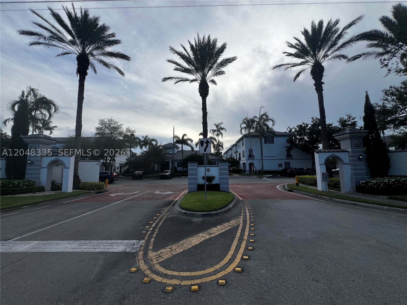VILLAS DE TUSCANY CONDO - Residential Lease