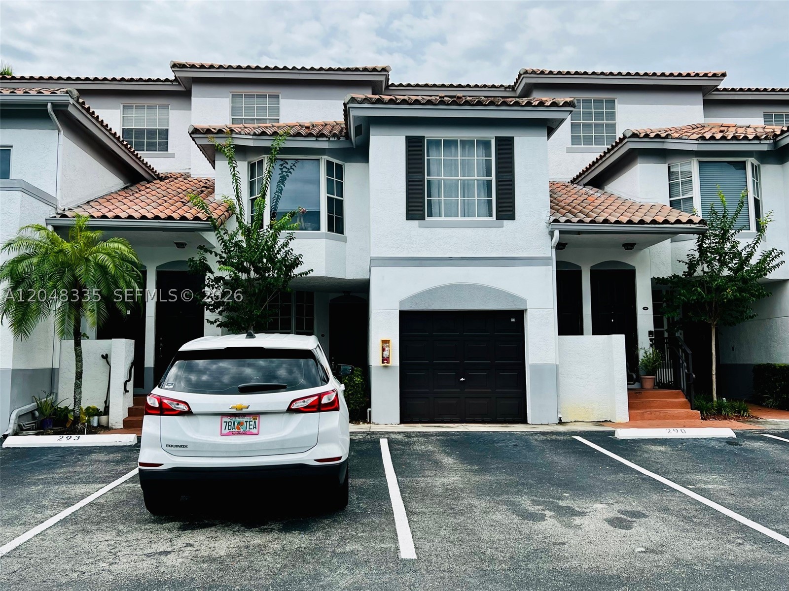 VILLAS DE TUSCANY CONDO - Residential Lease