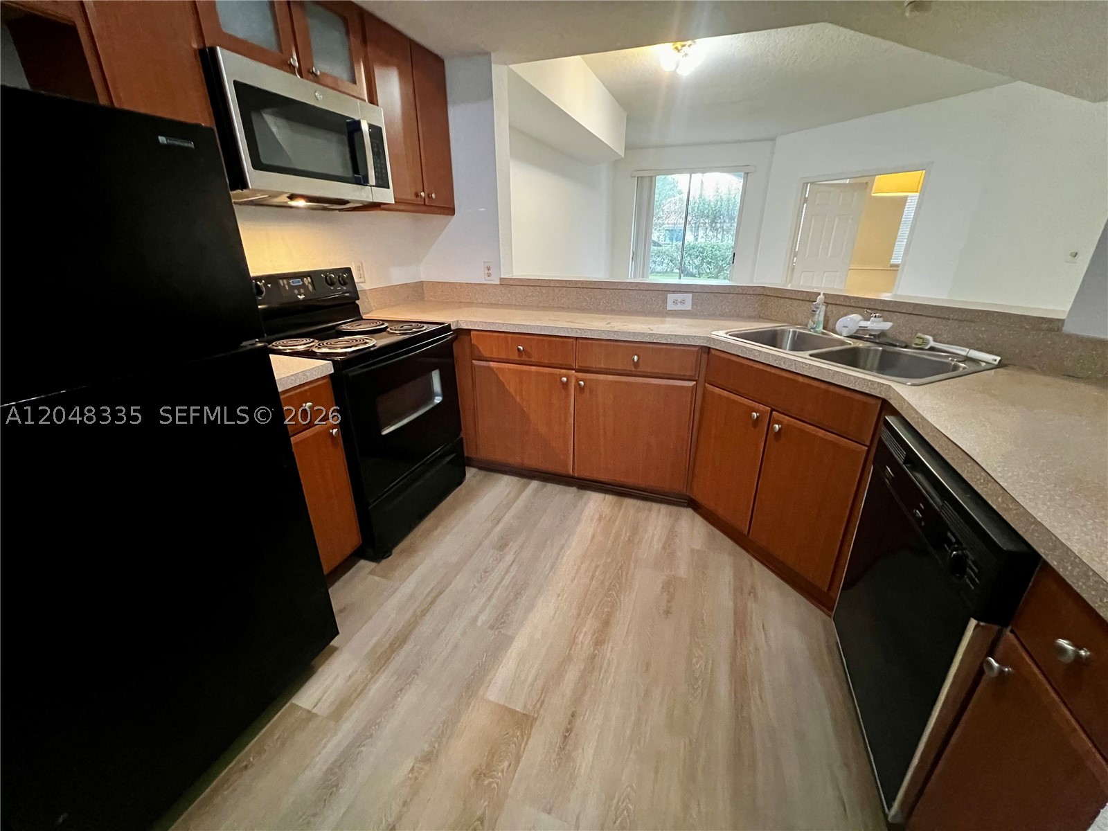 VILLAS DE TUSCANY CONDO - Residential Lease
